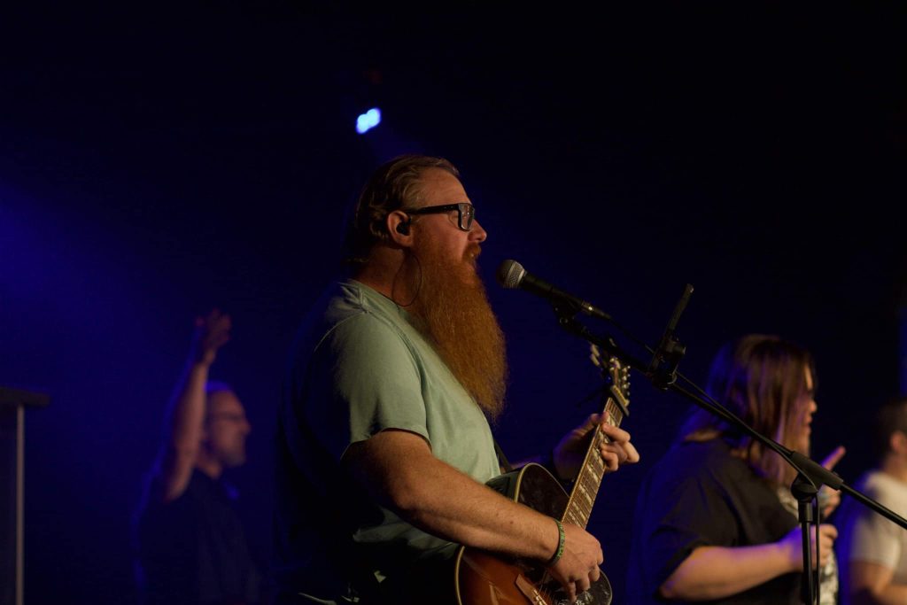 Worship leader img 3