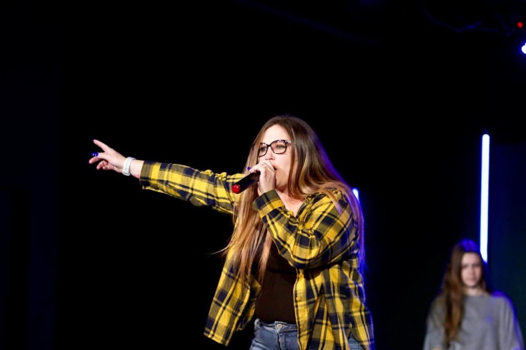 Worship leader img 2