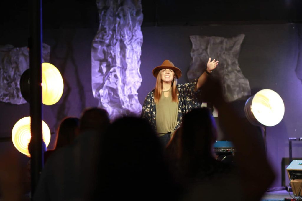 Worship leader img 4